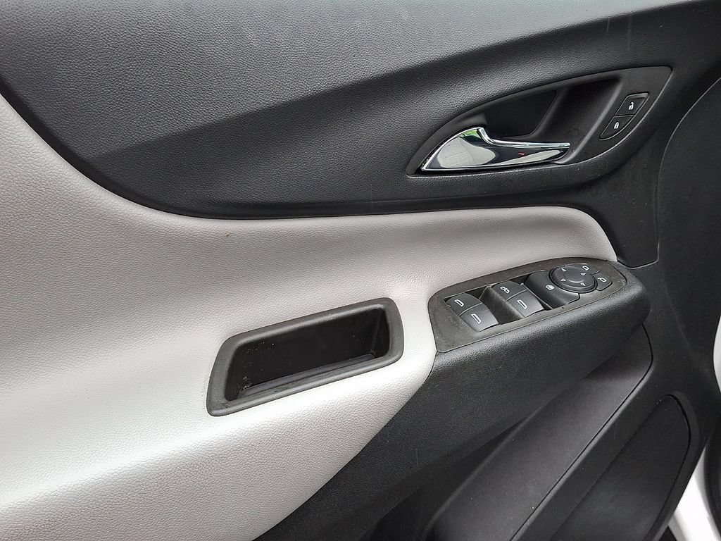 Certified 2023 Chevrolet Equinox LS FWD image 12