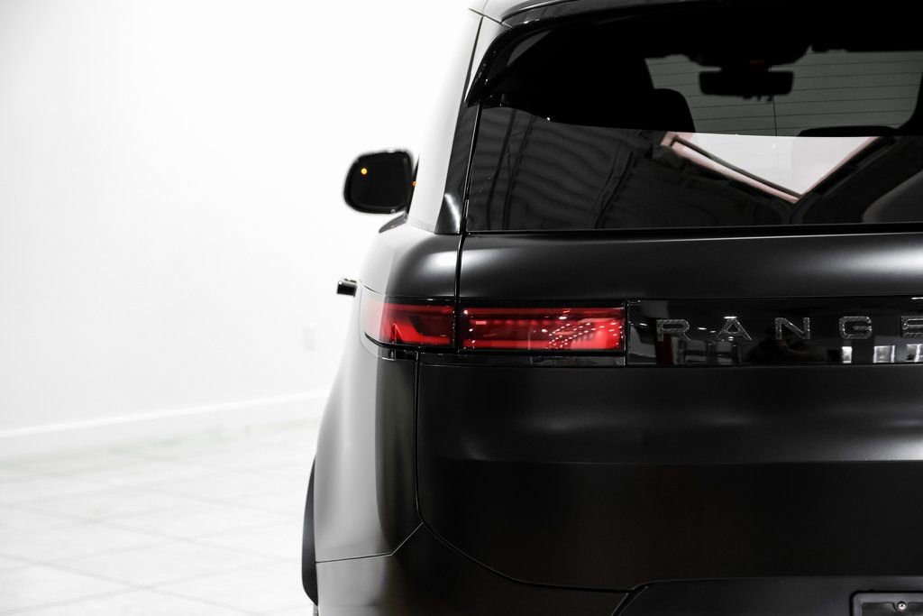 Used 2024 Land Rover Range Rover Sport image 44