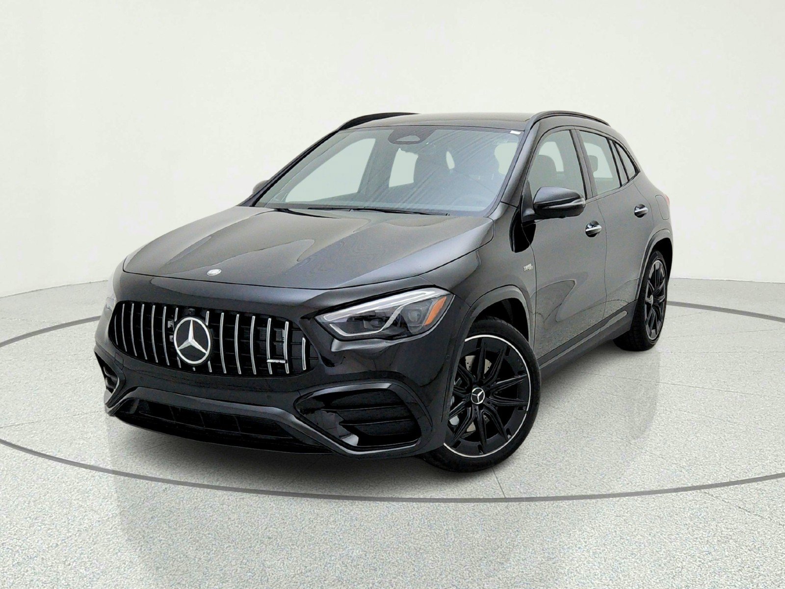New 2026 Mercedes-Benz GLA 35 AMG 4MATIC image 2