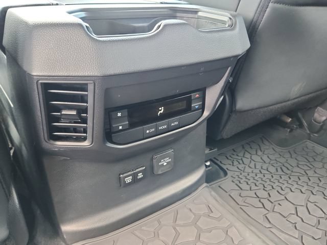 Certified 2025 Toyota Sequoia TRD Pro AWD/4WD image 32