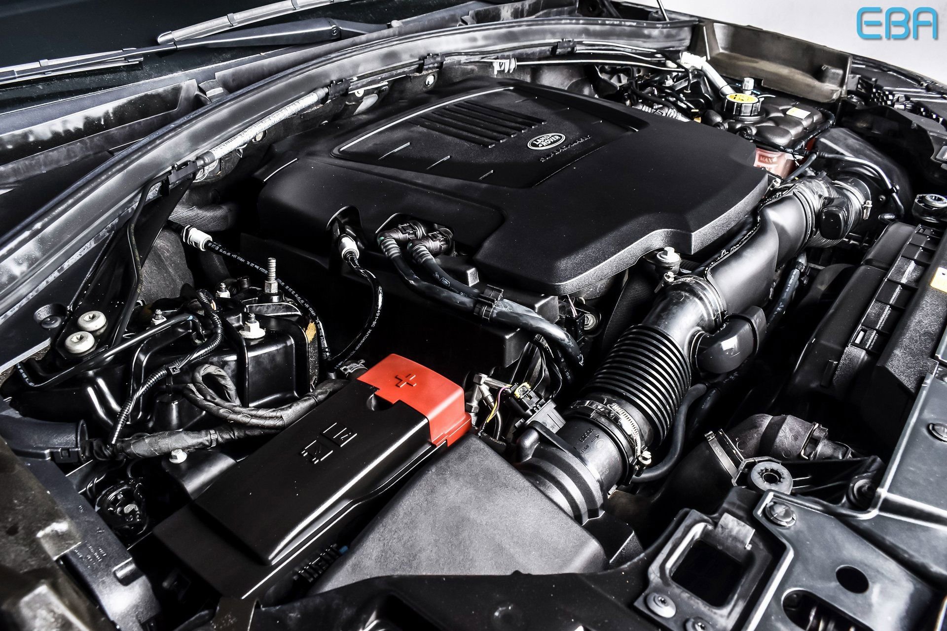 Used 2020 Land Rover Range Rover Velar R-Dynamic S image 13