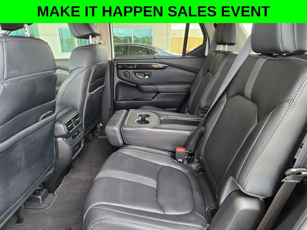 Used 2025 Honda Pilot Touring image 15