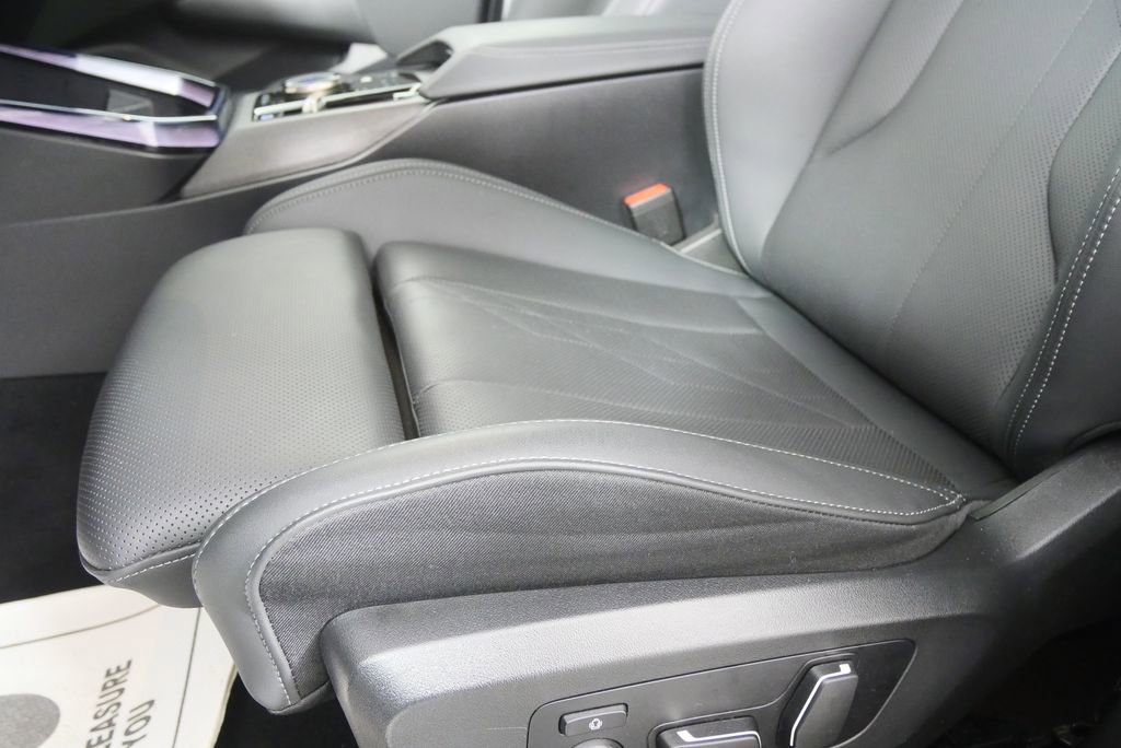 Certified 2025 BMW X3 xDrive30i image 10