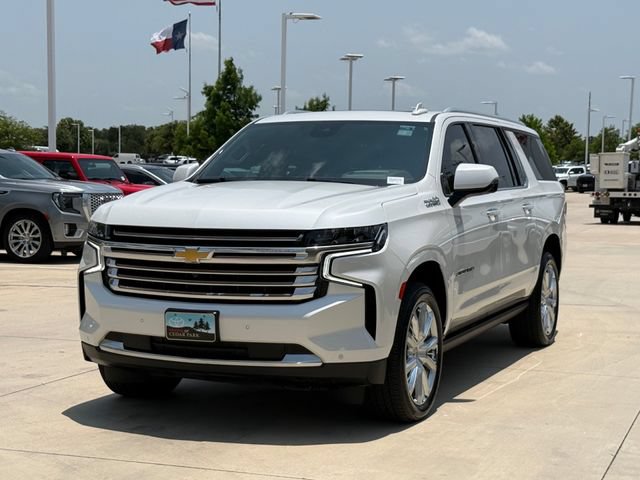 Used 2023 Chevrolet Suburban High Country AWD/4WD image 7