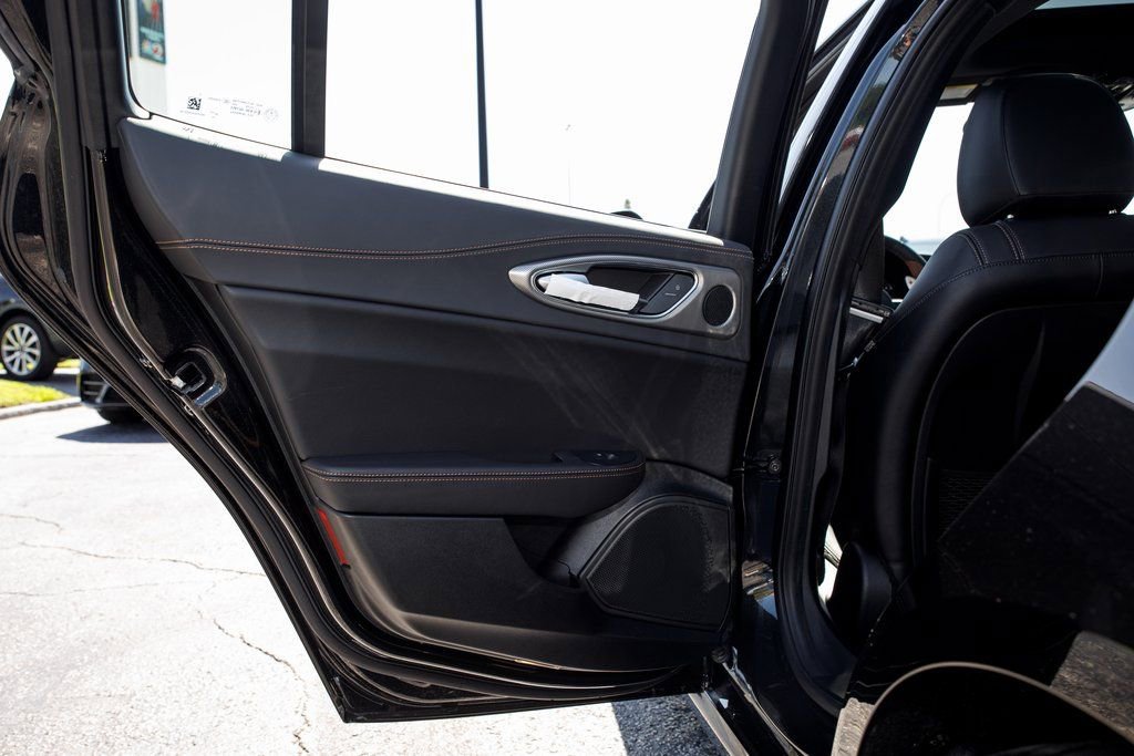 New 2025 Alfa Romeo Giulia w/ Driving Assist Package image 32