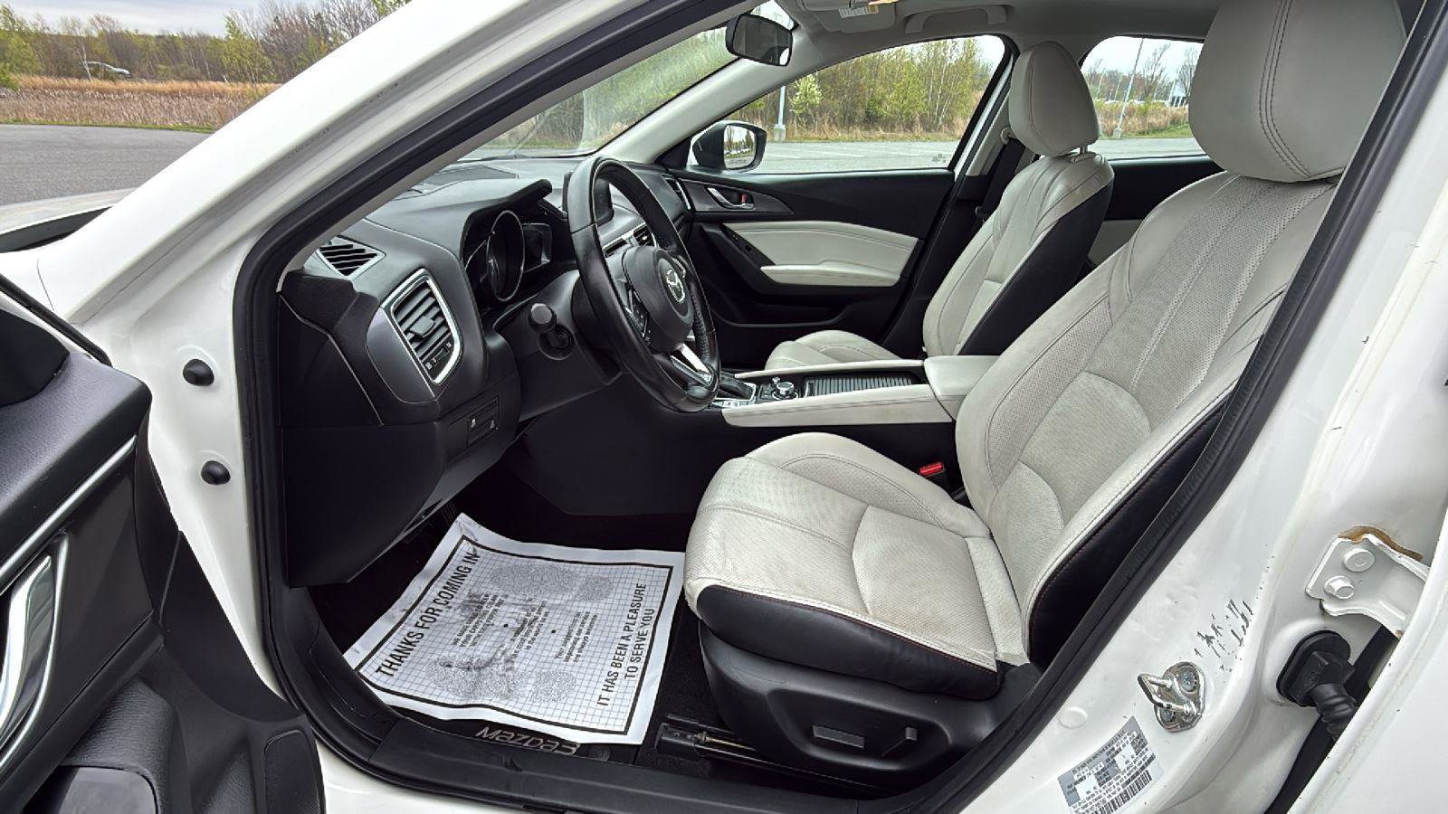 Used 2018 MAZDA MAZDA3 Grand Touring FWD image 24