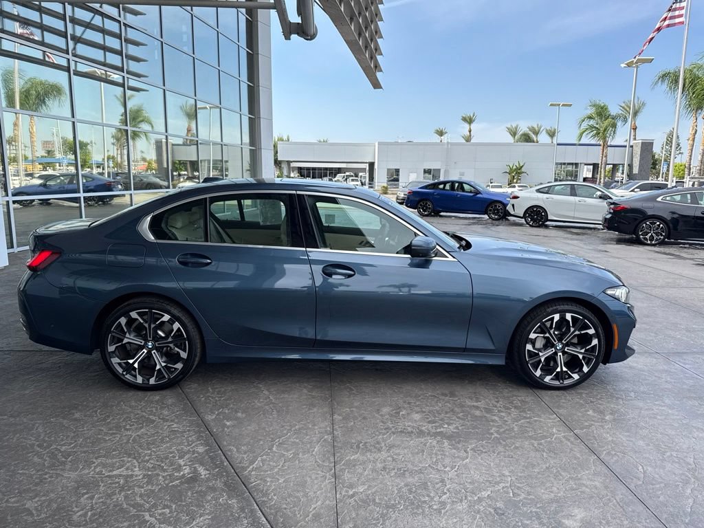 Used 2025 BMW 330i xDrive Sedan w/ Premium Package AWD/4WD image 3