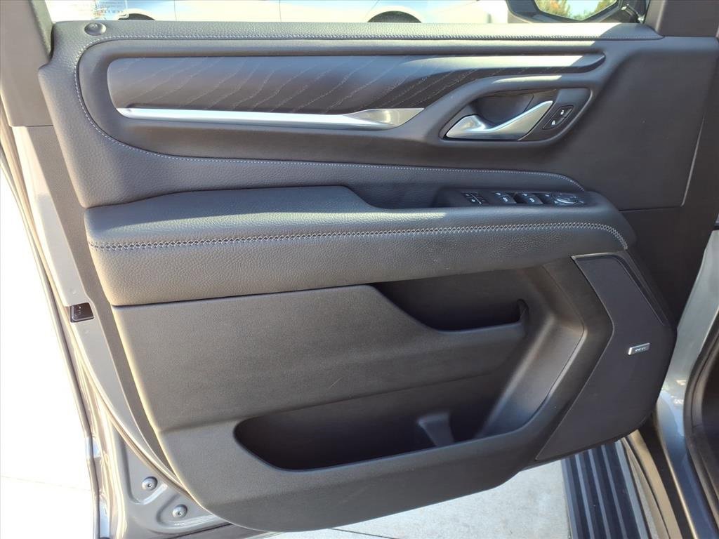 Used 2023 GMC Yukon Denali Ultimate image 26