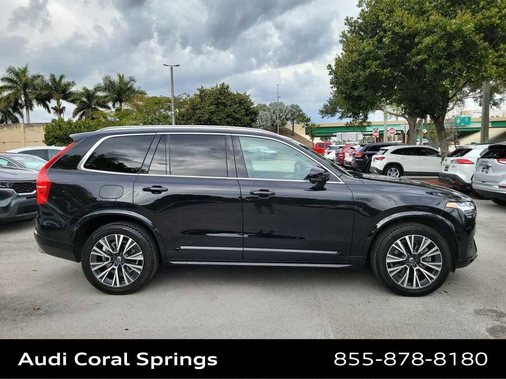 Used 2021 Volvo XC90 T5 Momentum w/ Protection Package Premier image 9