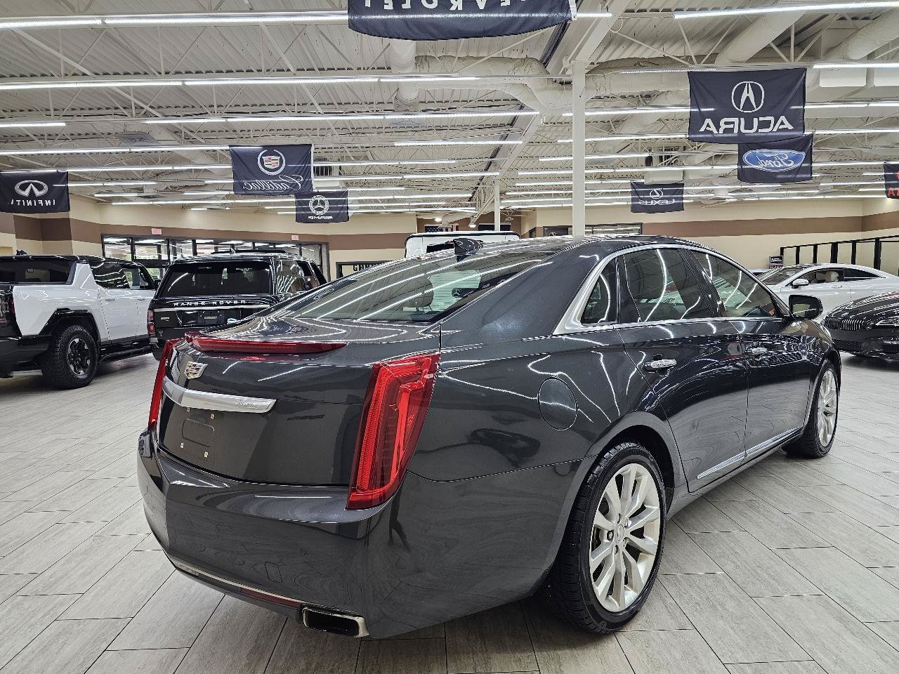 Used 2017 Cadillac XTS Luxury FWD image 6