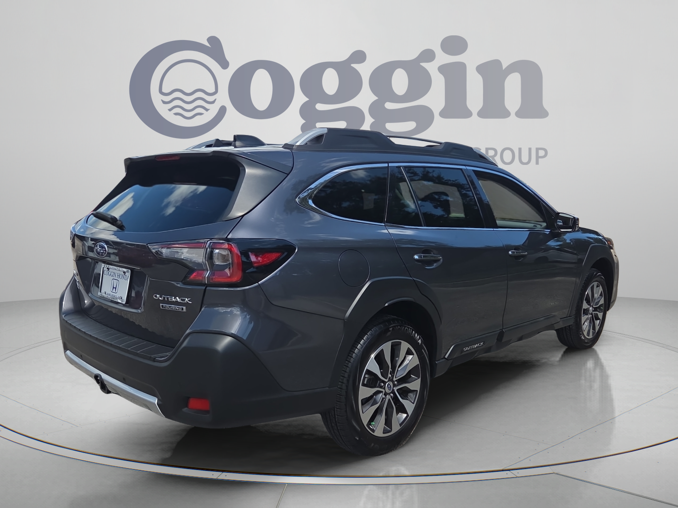 Used 2025 Subaru Outback Touring AWD/4WD image 5