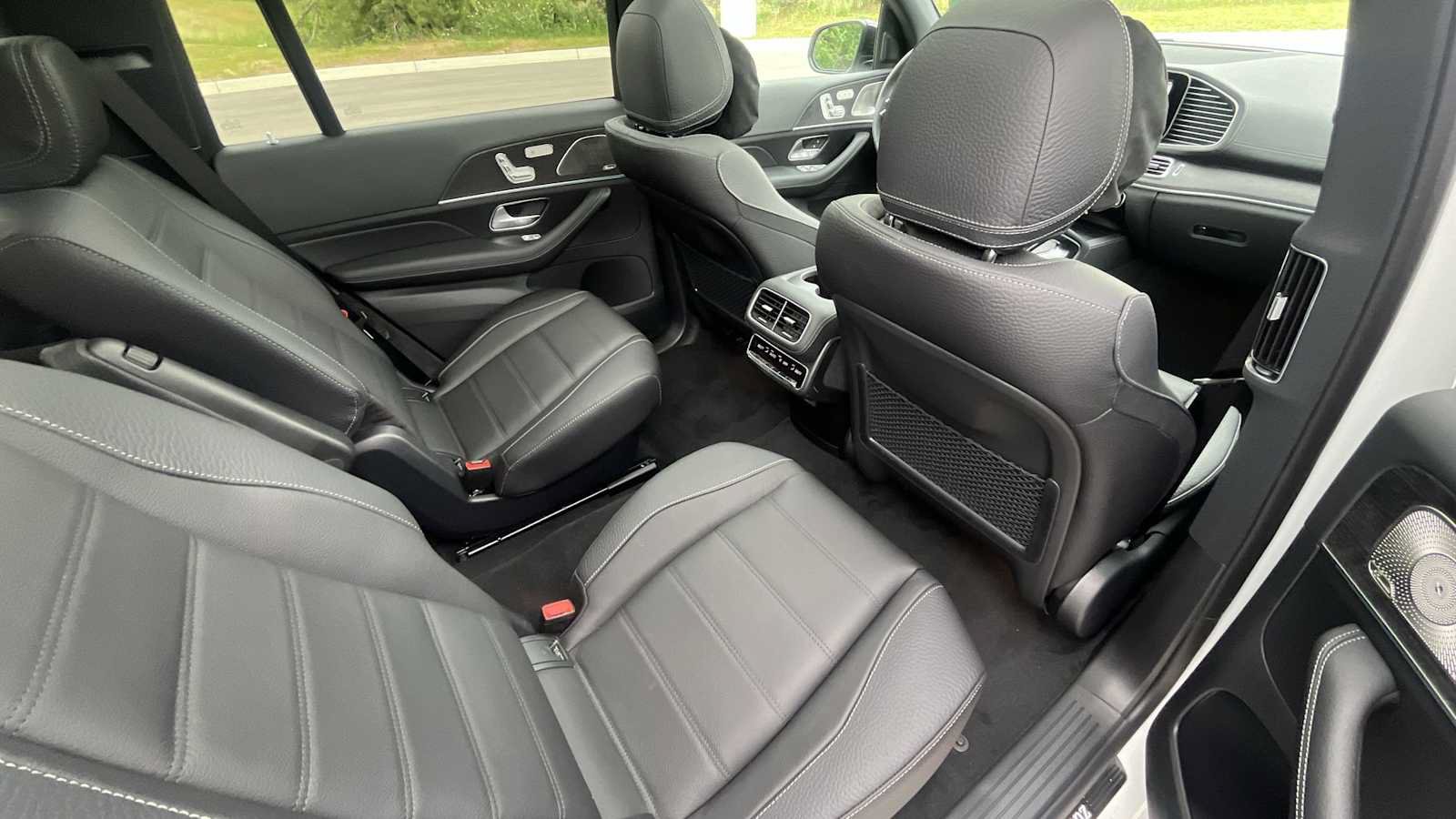 New 2026 Mercedes-Benz GLS 450 4MATIC image 13