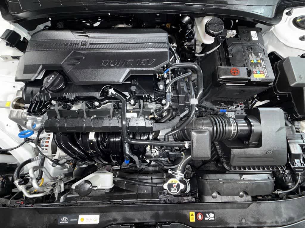 Used 2025 Hyundai Elantra Sport FWD image 12