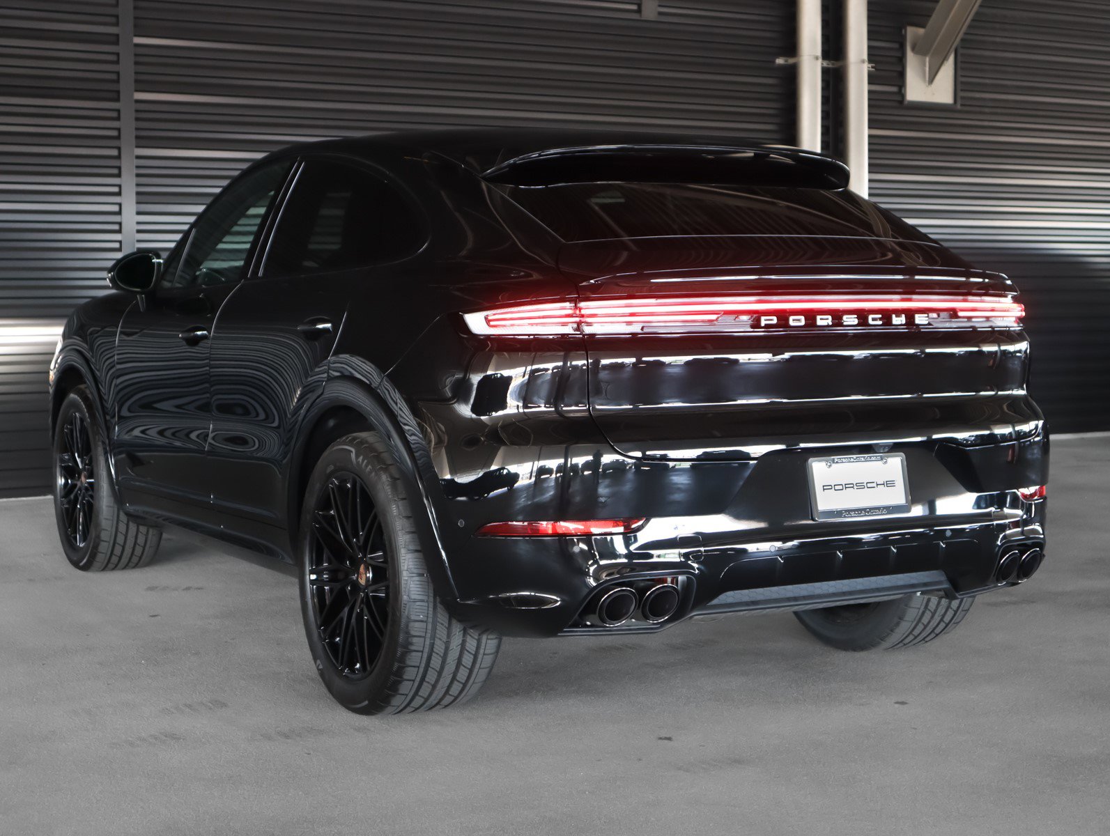 New 2026 Porsche Cayenne S image 3