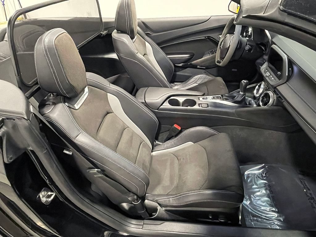 Used 2024 Chevrolet Camaro LT RWD image 47