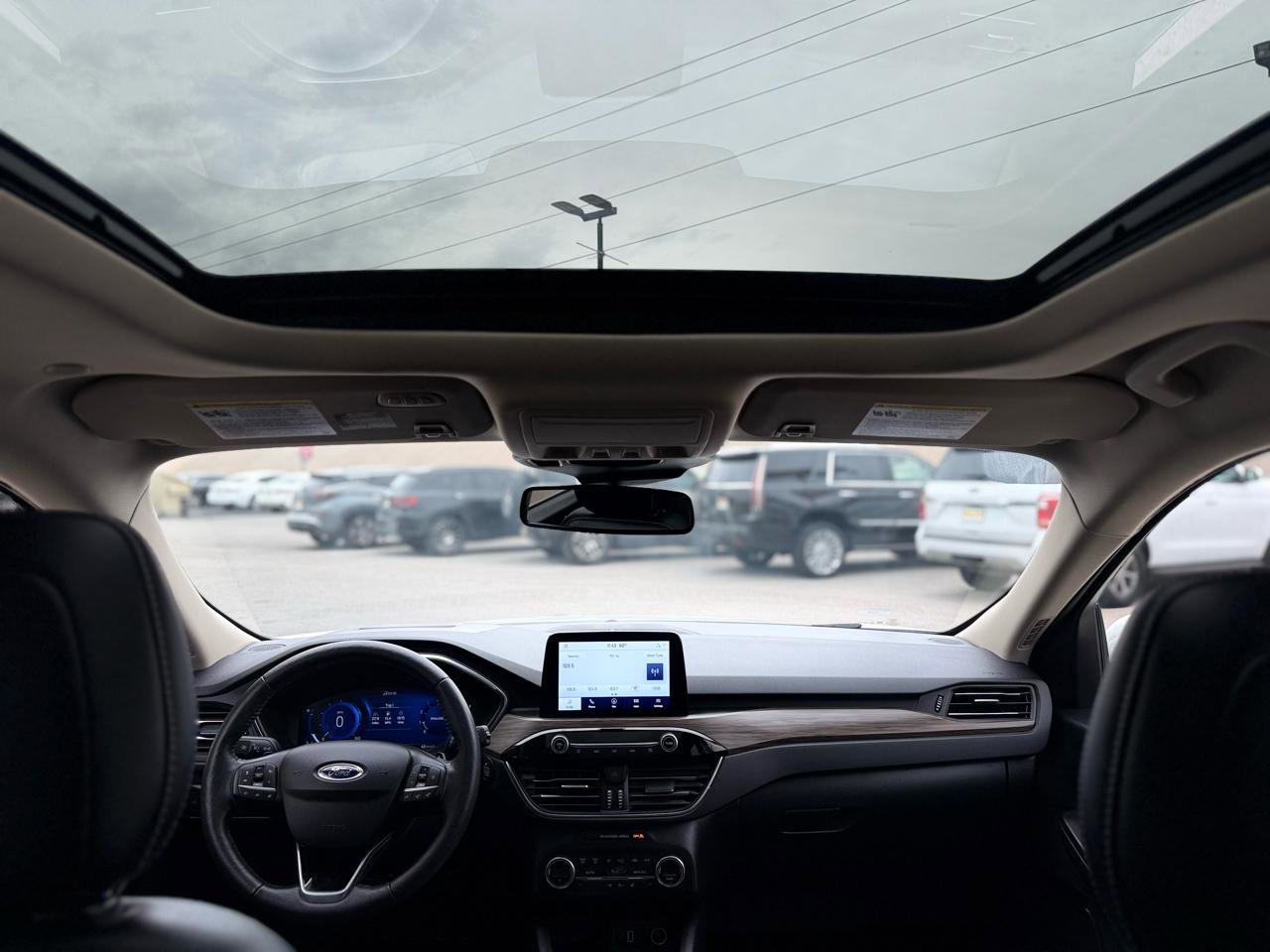 Used 2020 Ford Escape Titanium image 22