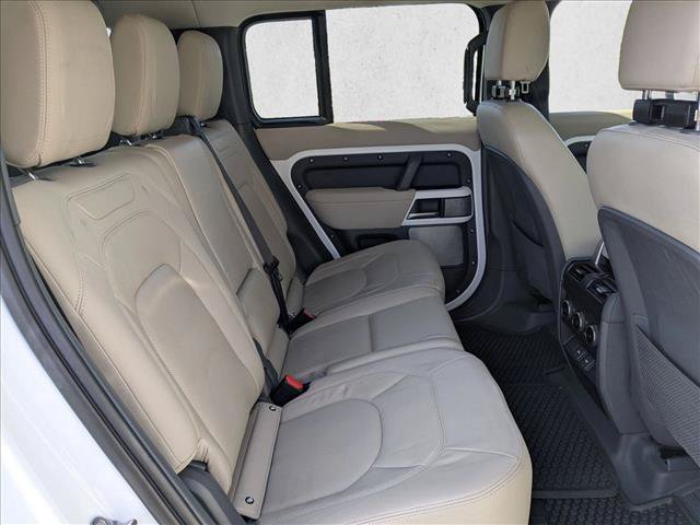 Certified 2023 Land Rover Defender 130 SE AWD/4WD image 22