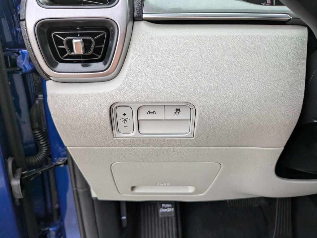 Certified 2023 Kia Sorento S FWD image 29