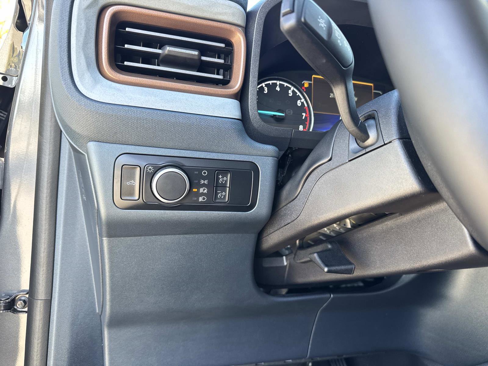 Used 2024 Ford Maverick Lariat image 30