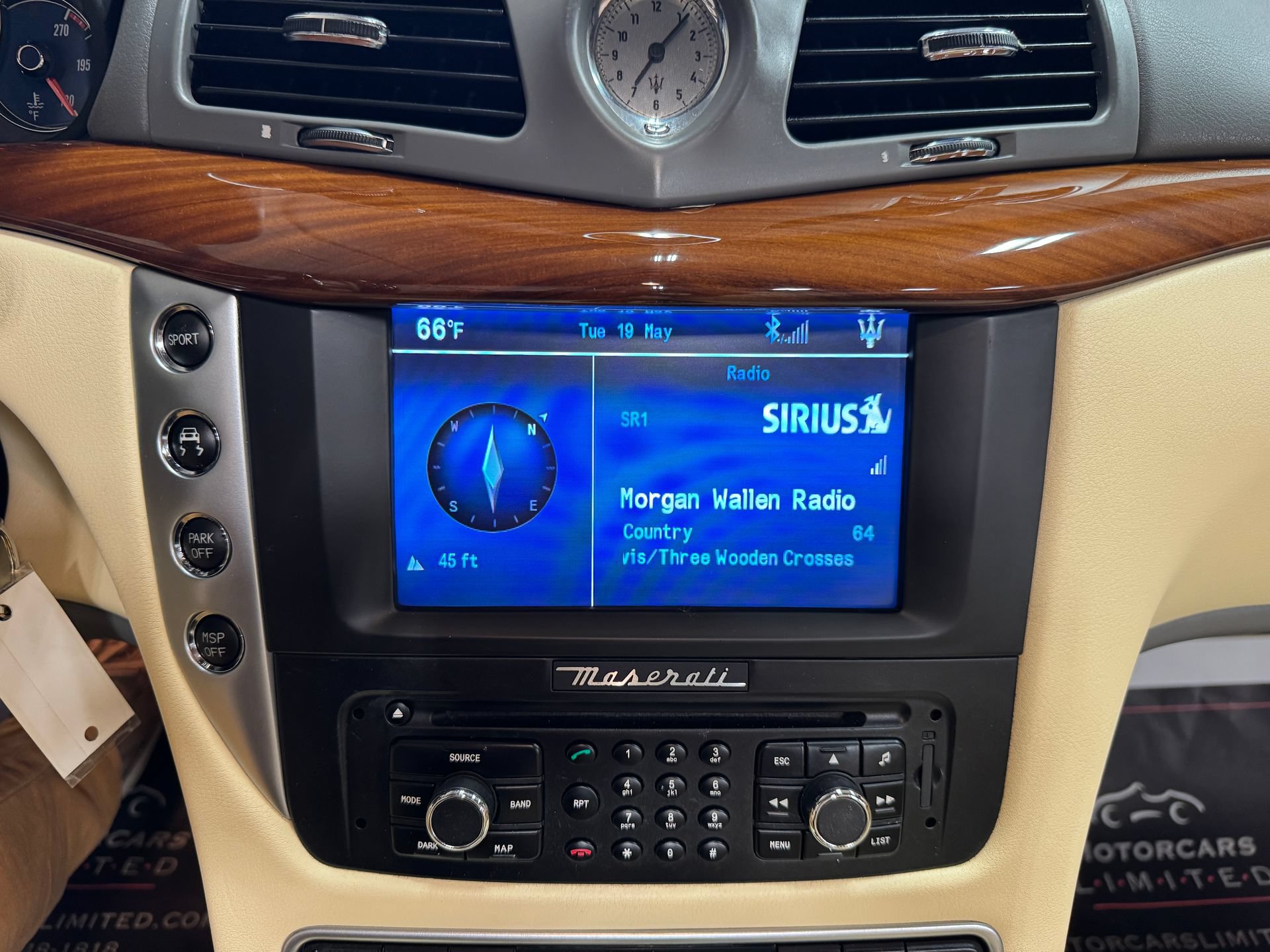 Used 2011 Maserati GranTurismo Convertible RWD image 75