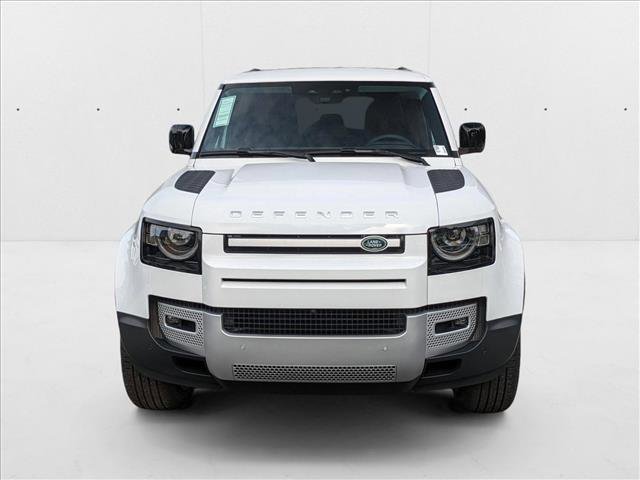 New 2025 Land Rover Defender 110 S image 6