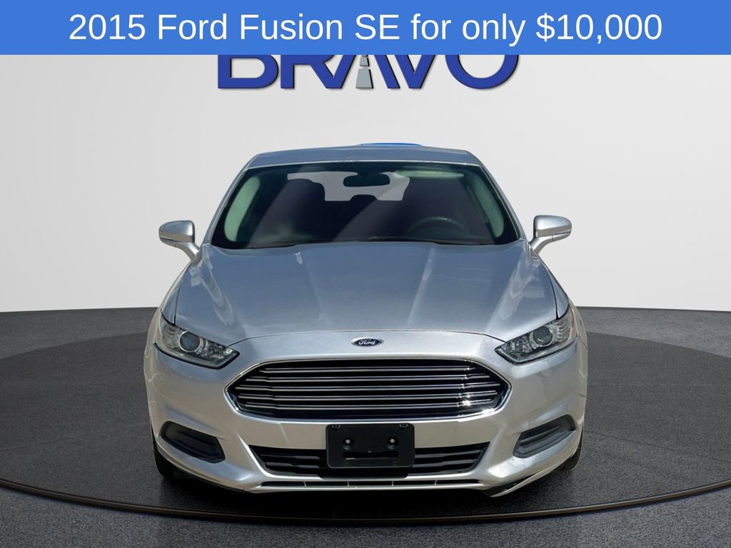 Used 2015 Ford Fusion SE image 2