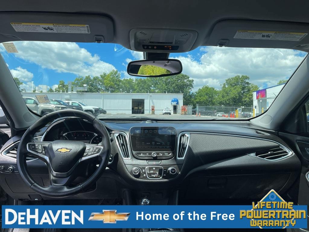 Used 2018 Chevrolet Malibu LT FWD image 20
