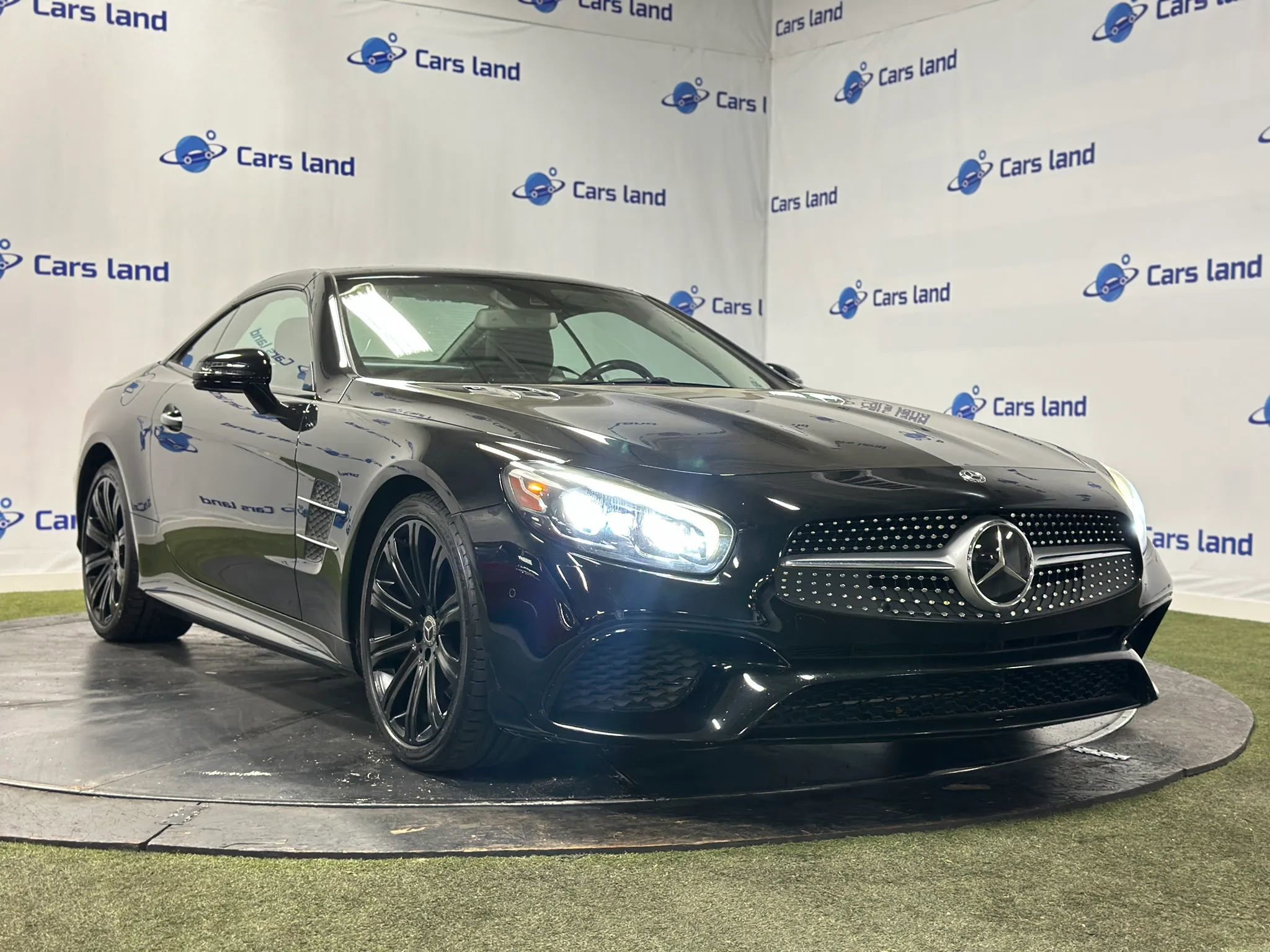 Used 2018 Mercedes-Benz SL 450 image 1