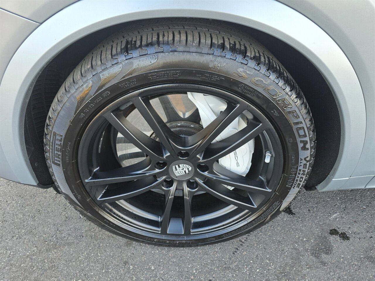 Used 2020 Porsche Cayenne Turbo AWD/4WD image 29