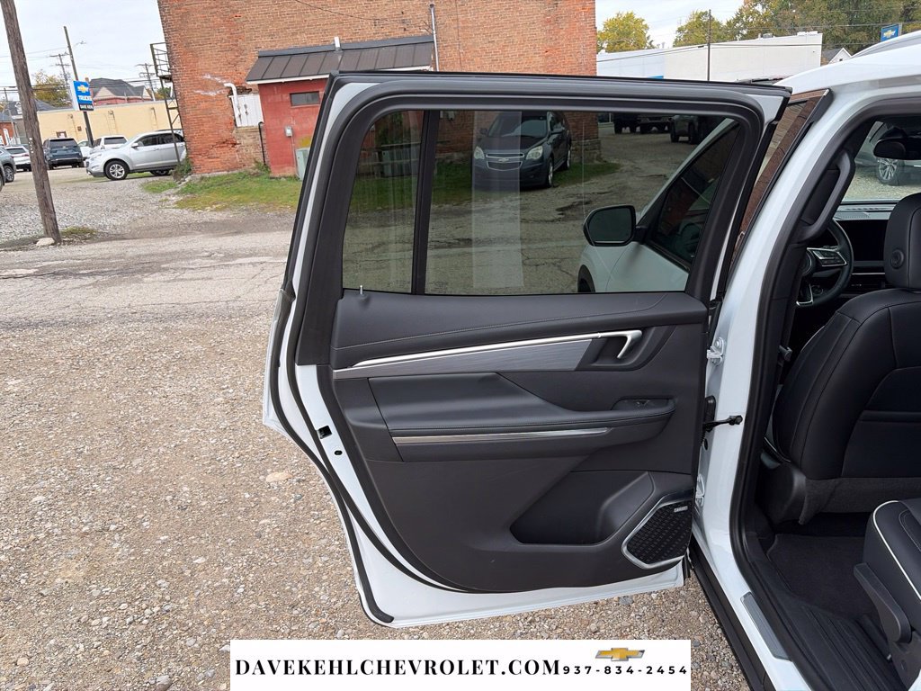 Used 2026 Buick Enclave Preferred FWD image 19