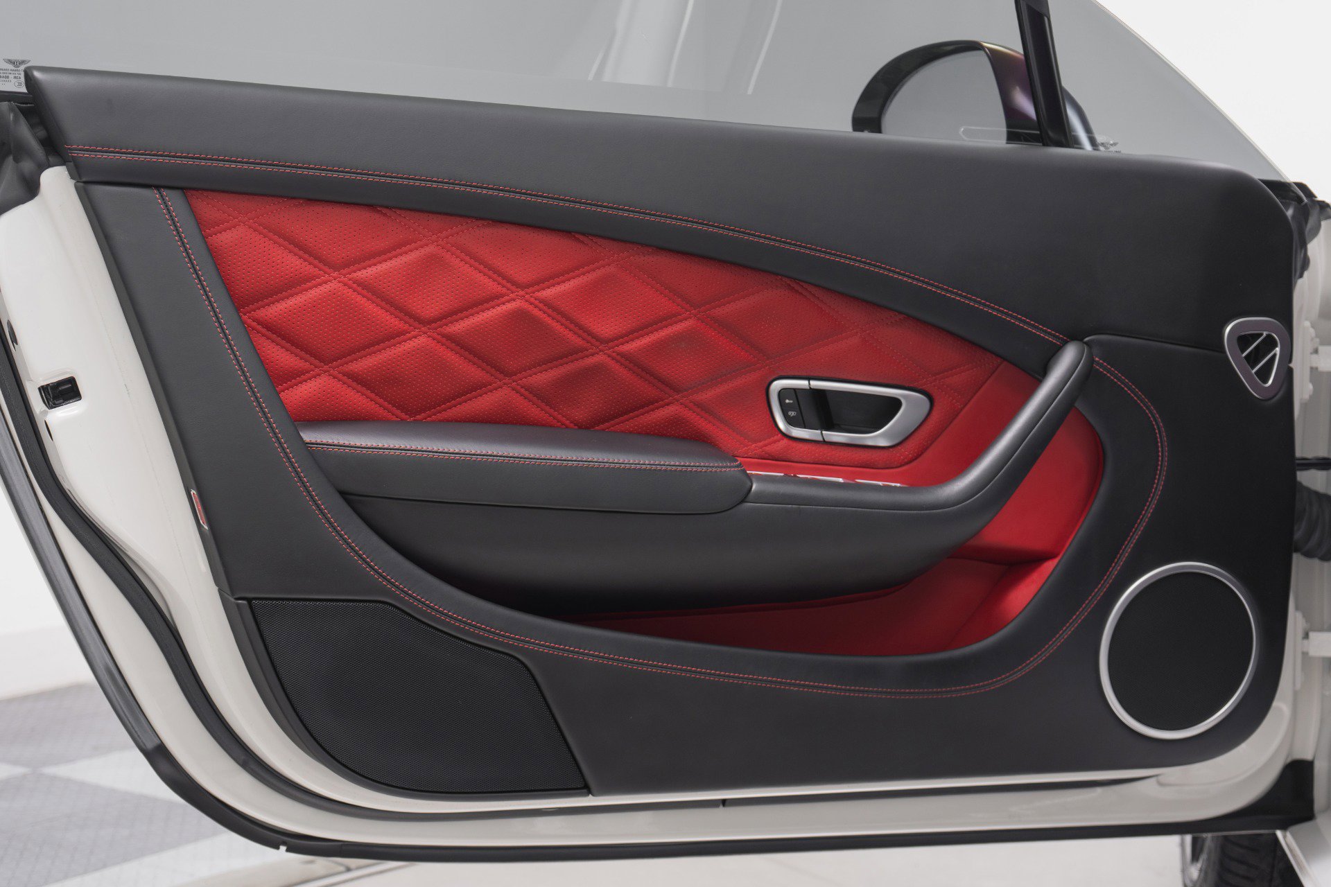 Used 2015 Bentley Continental GT V8 S image 31