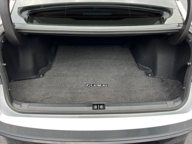 Certified 2023 Lexus IS 350 F Sport RWD image 18