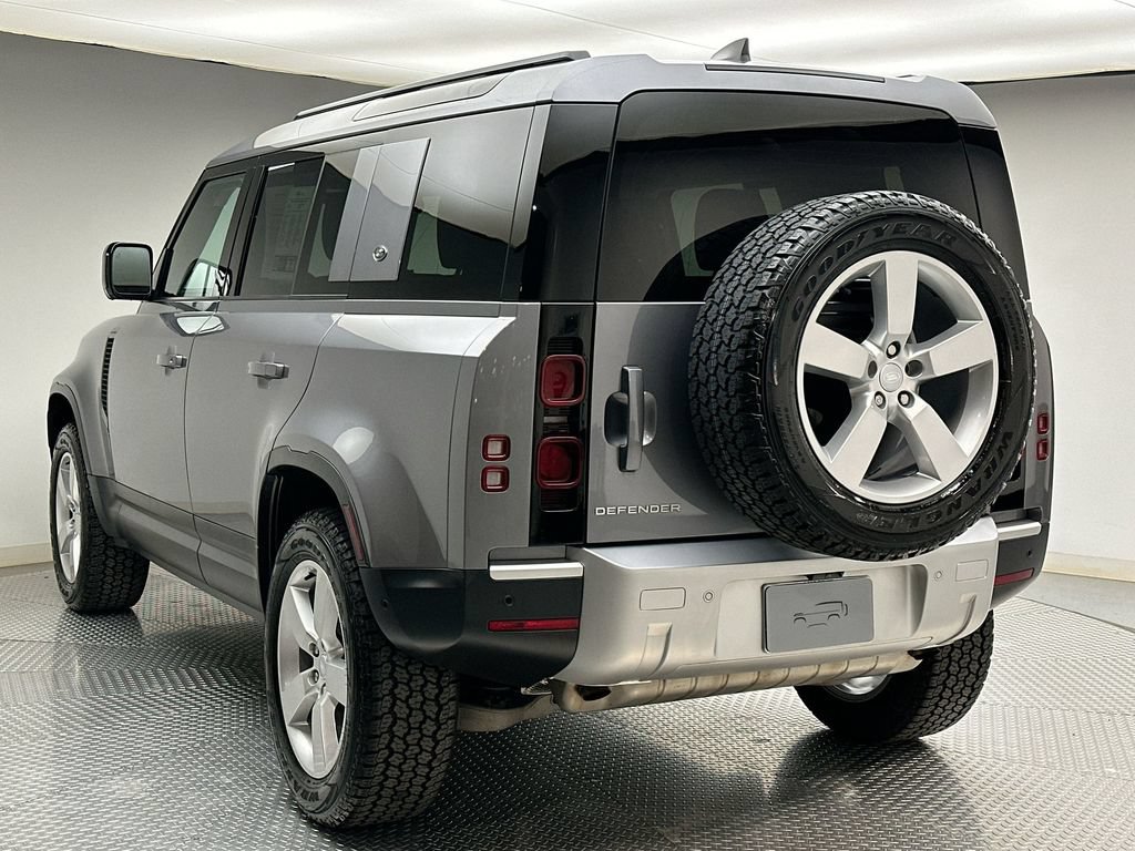 Used 2024 Land Rover Defender 110 S AWD/4WD image 11