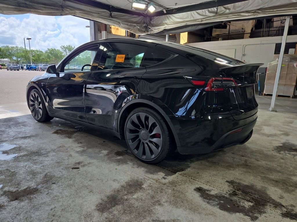 Used 2022 Tesla Model Y Performance AWD/4WD image 4