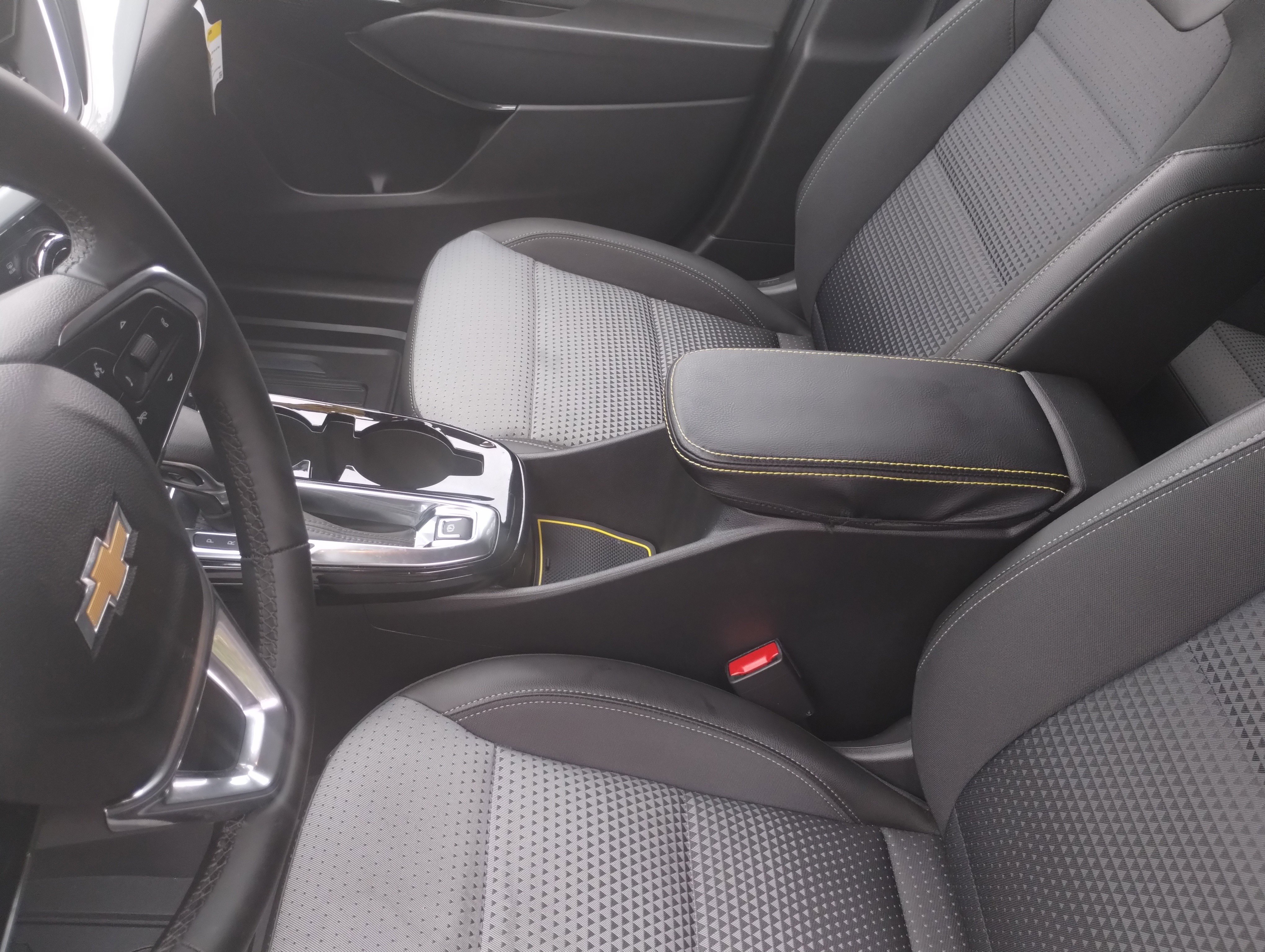 Used 2024 Chevrolet Trax LT w/ Driver Confidence Package image 13