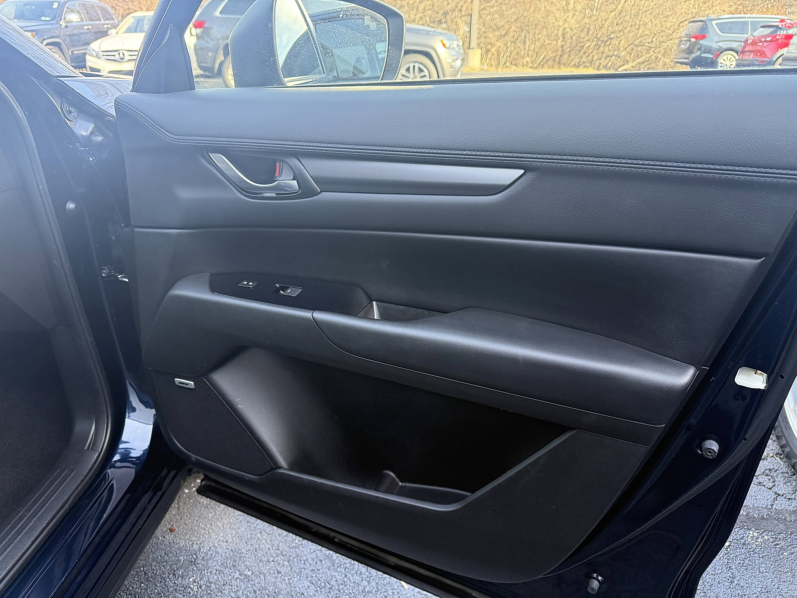 Used 2019 MAZDA CX-5 Touring image 14