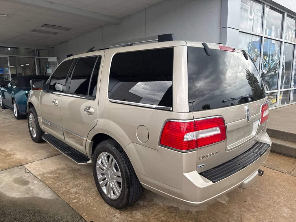 Used 2008 Lincoln Navigator 2WD image 7