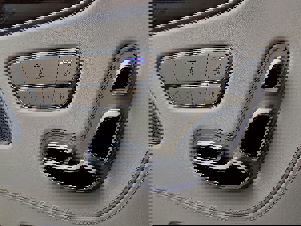 Used 2015 Mercedes-Benz S 550 4MATIC Coupe image 50