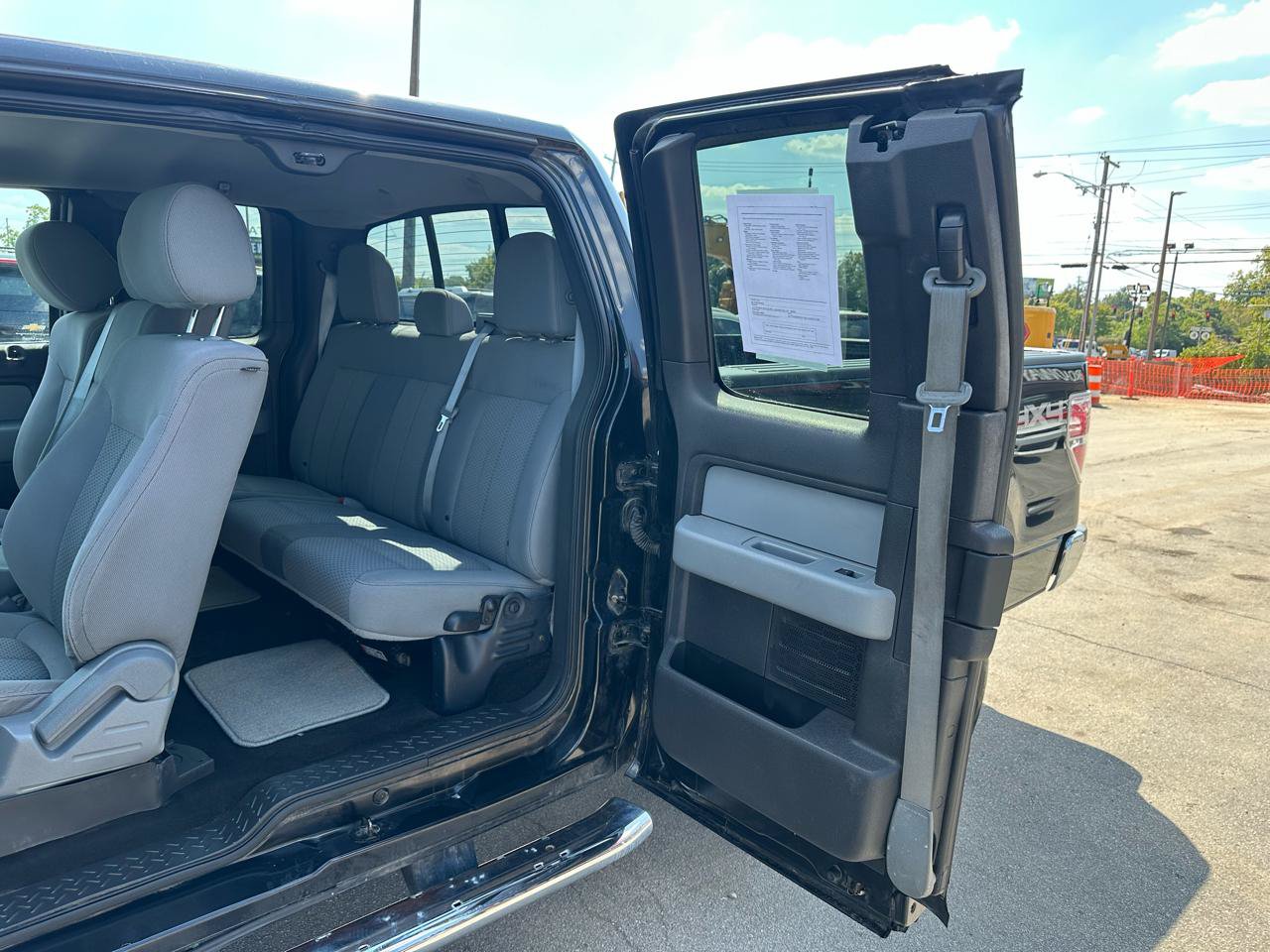 Used 2014 Ford F150 XLT w/ Equipment Group 302A Luxury AWD/4WD image 13