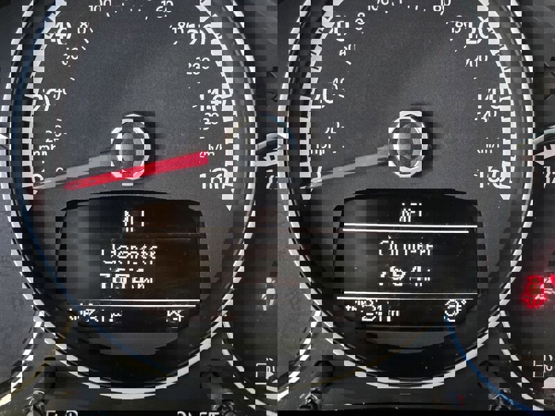 Used 2014 Volkswagen Beetle TDI image 17