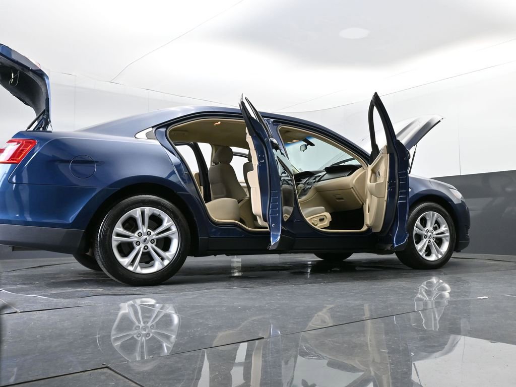 Used 2017 Ford Taurus SE image 34