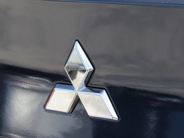Used 2023 Mitsubishi Outlander SE FWD image 13