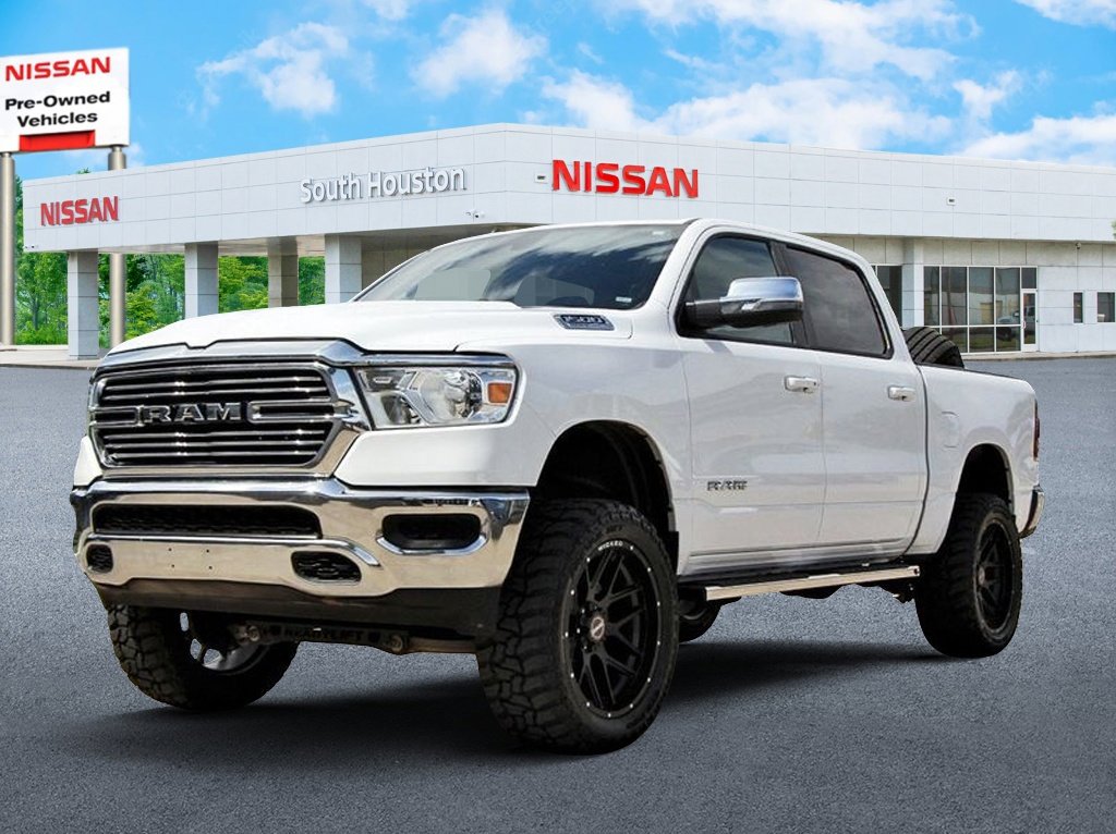 Used 2024 RAM 1500 Laramie AWD/4WD image 2