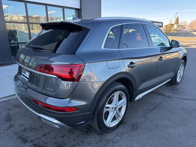 Used 2022 Audi Q5 e Premium w/ Convenience Package image 10