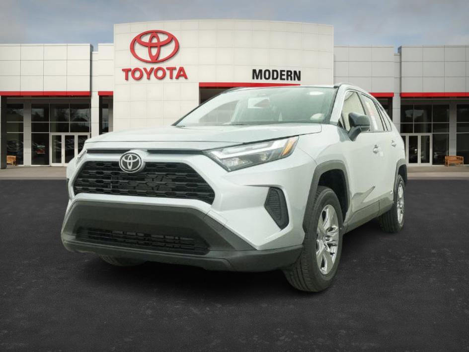 New 2025 Toyota RAV4 LE image 4