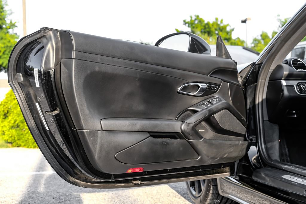 Used 2021 Porsche 718 Cayman w/ Premium Package image 45