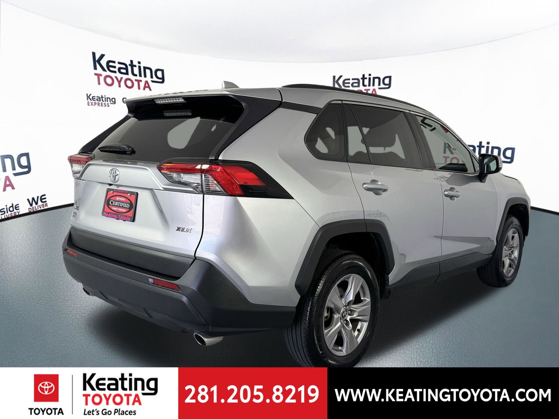 Used 2025 Toyota RAV4 XLE image 5