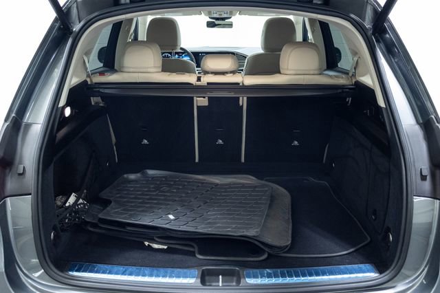 Used 2022 Mercedes-Benz GLE 350 4MATIC w/ Premium Package image 9