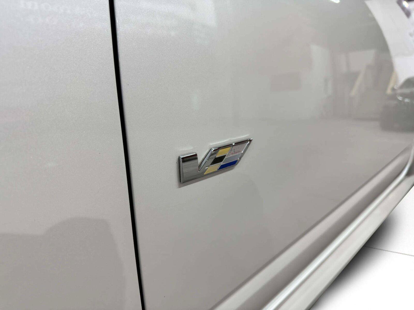 Used 2014 Cadillac CTS V w/ Wood Trim Package RWD image 18