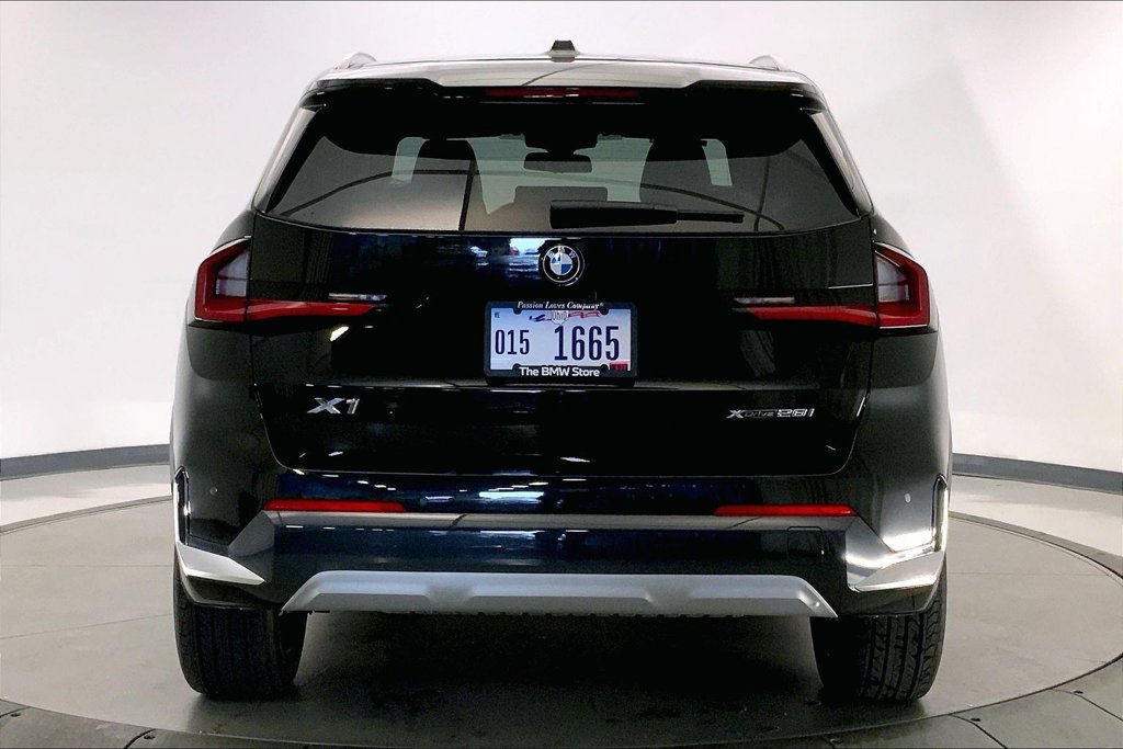 New 2026 BMW X1 xDrive28i w/ Convenience Package AWD/4WD image 3